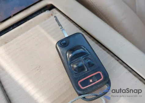 2000 Mercedes-Benz Sl 500 z USA, uszkodzony, nr VIN WDBFA68F6YF194611